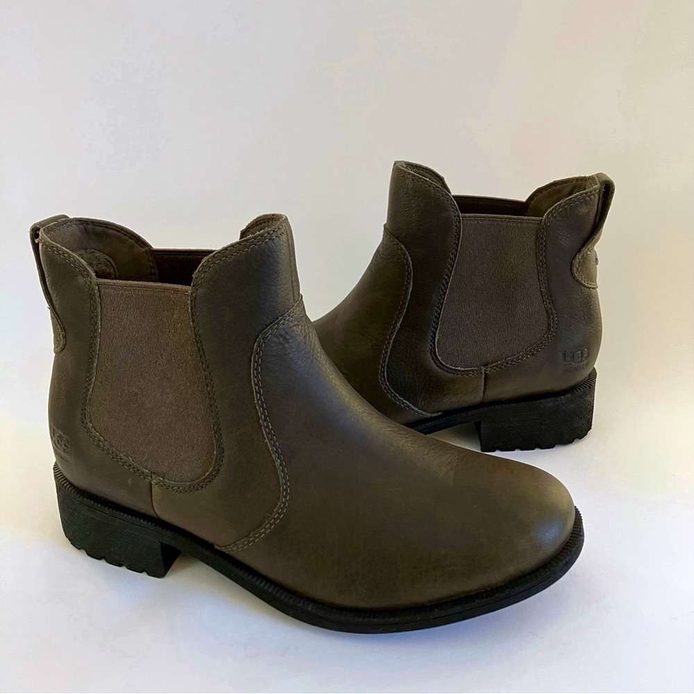 UGG® Bonham Boot III Chelsea Style Ankle Boot 1110129, Slate Brown, 9.5 NEW